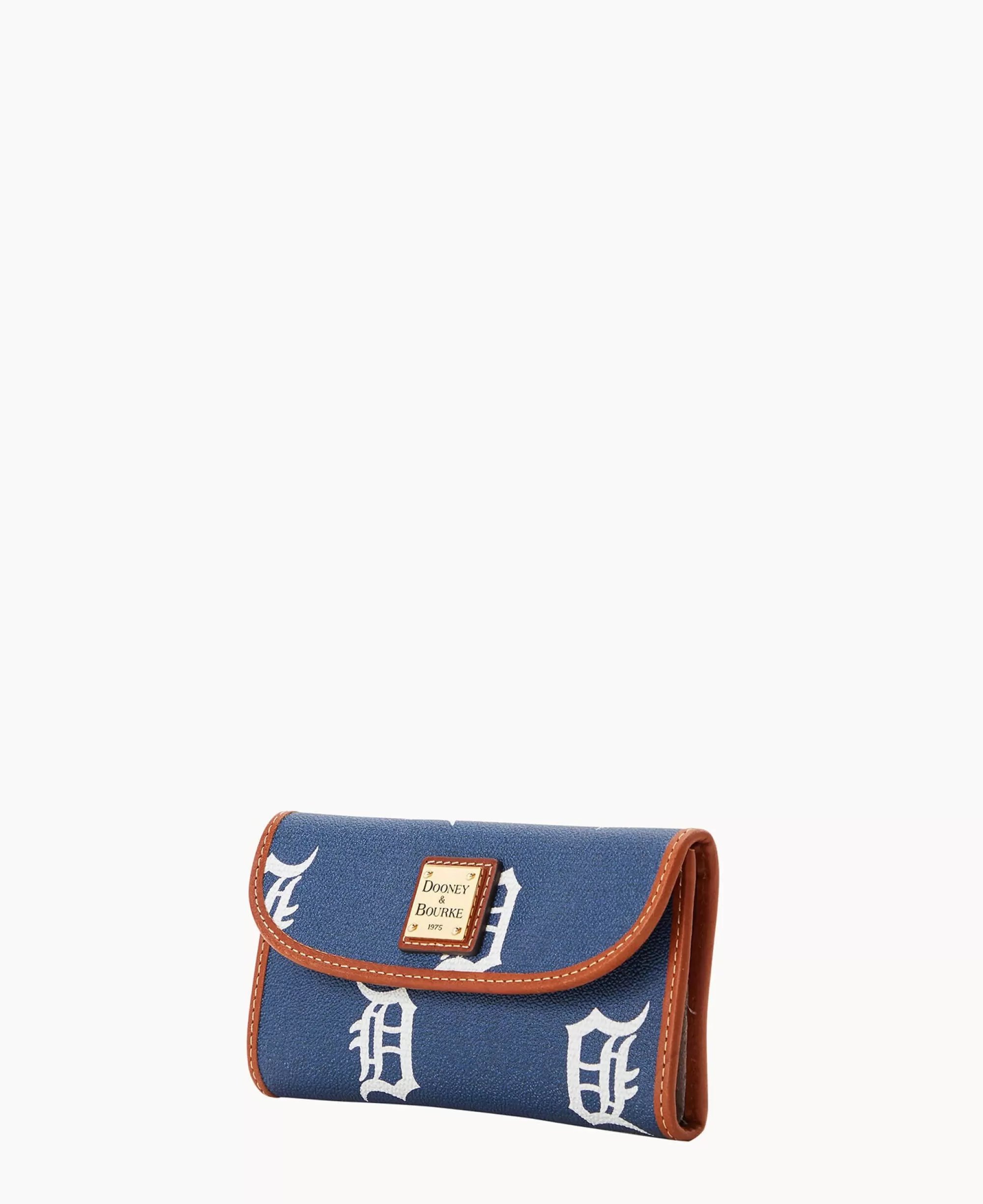 Dooney & Bourke Grab and Go | Clutches^MLB Continental Clutch